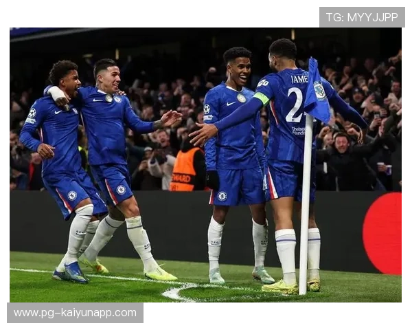 切尔西中场连续传导形成多次禁区威胁终取三分