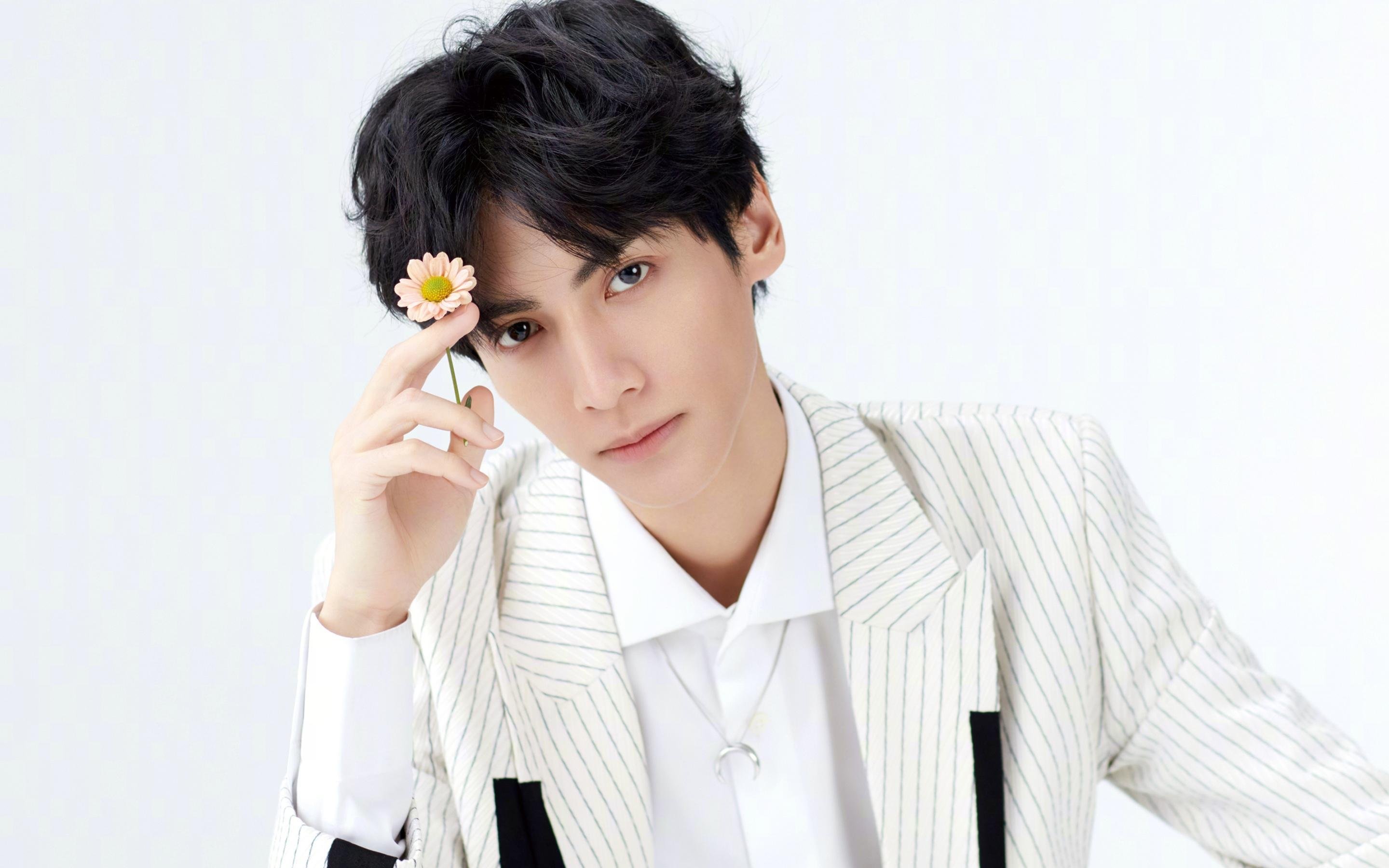 C罗带领球队晋级淘汰赛表现出色，c罗欧冠淘汰赛进球