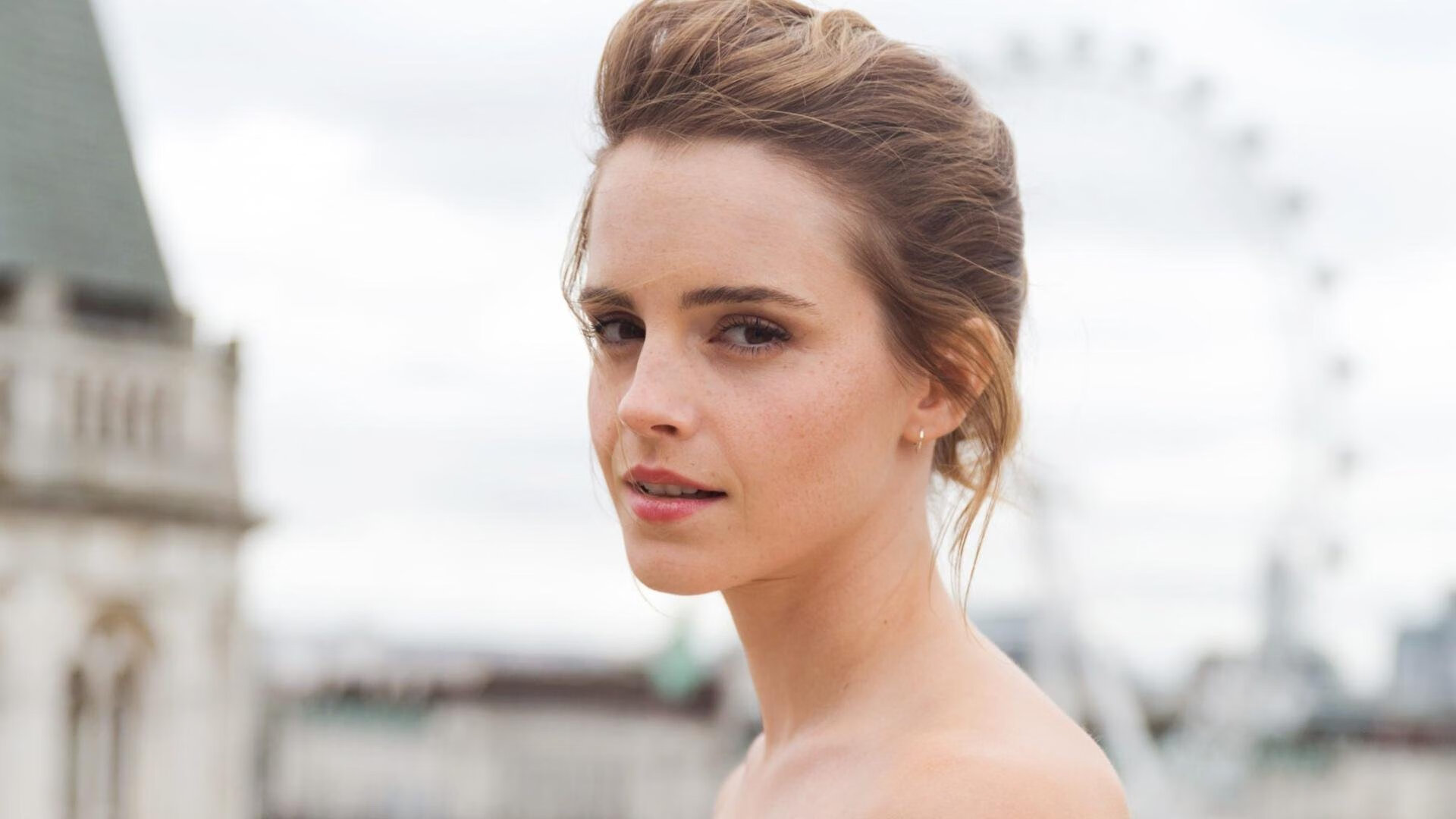 欧洲各国联赛激战正酣，豪门对垒不断，期待精彩表演，欧洲各球队联赛