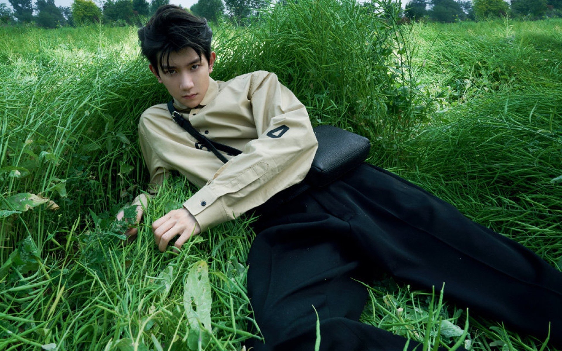 中国篮球是否引导球员树立公众责任感与社会使命感，国家对篮球的重视